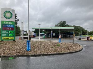 Sutterton services