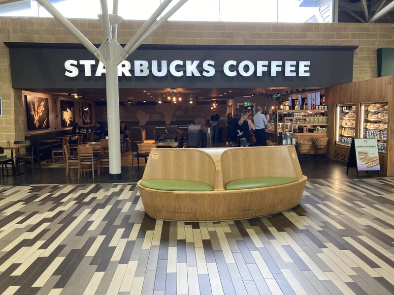 File:Starbucks Oxford 2022.jpg