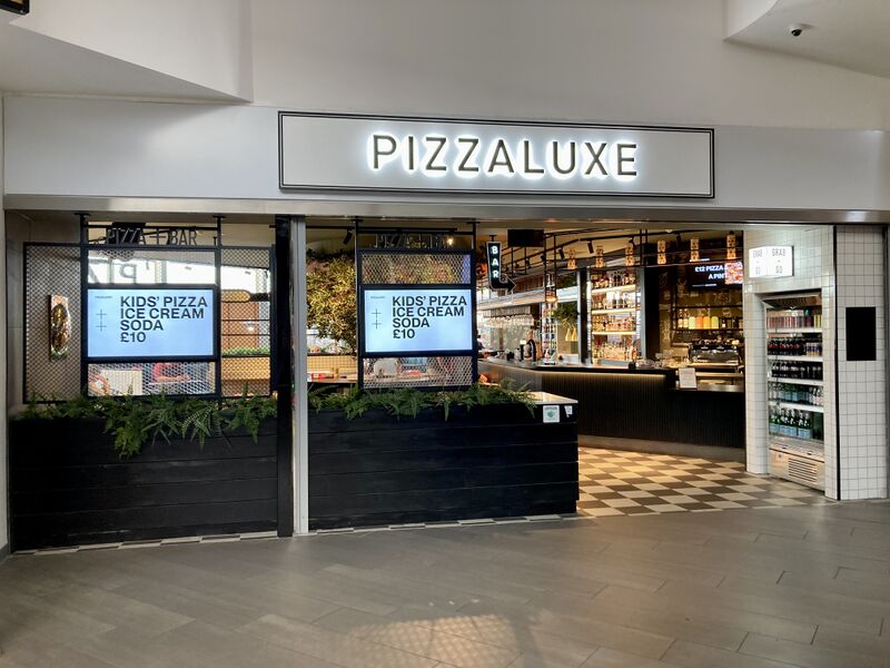 File:PizzaLuxe Cambridge 2023.jpg