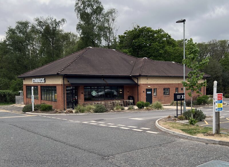 File:Liphook Starbucks 2025.jpg