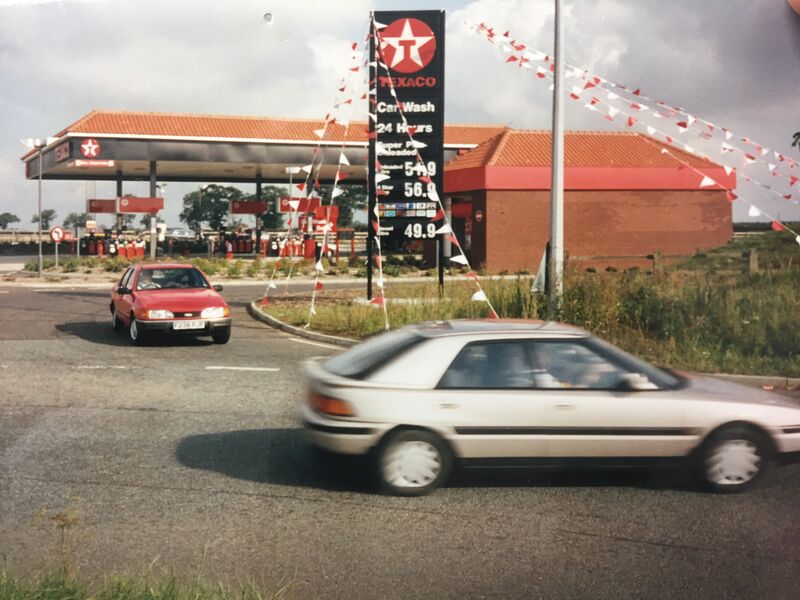 File:Texaco Swaffham 1993.jpg