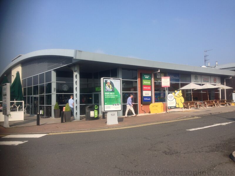 File:Telford front of services 2016.jpg