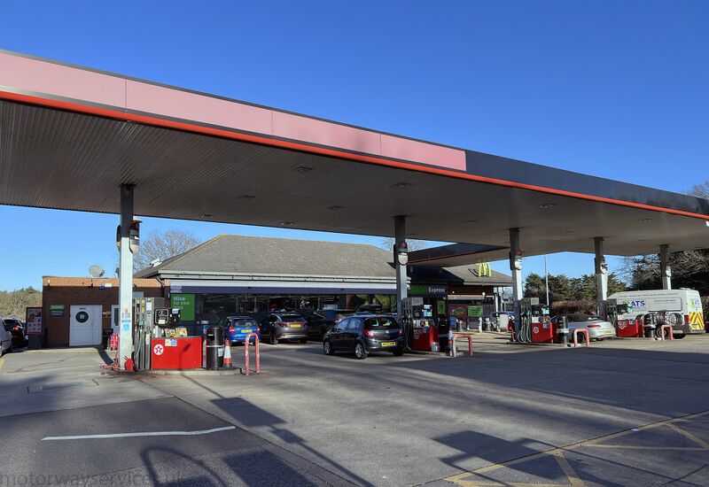 File:Buckbarn forecourt 2025.jpg