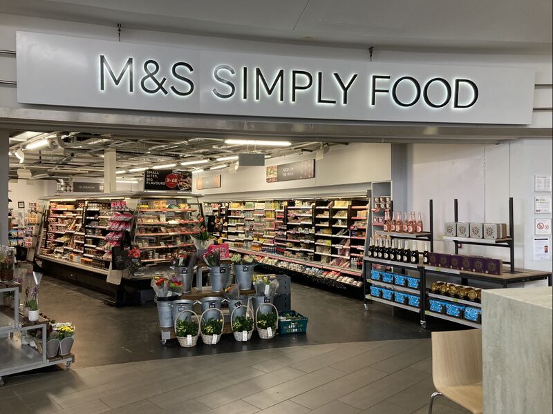 File:M&S Simply Food Baldock 2023.jpg