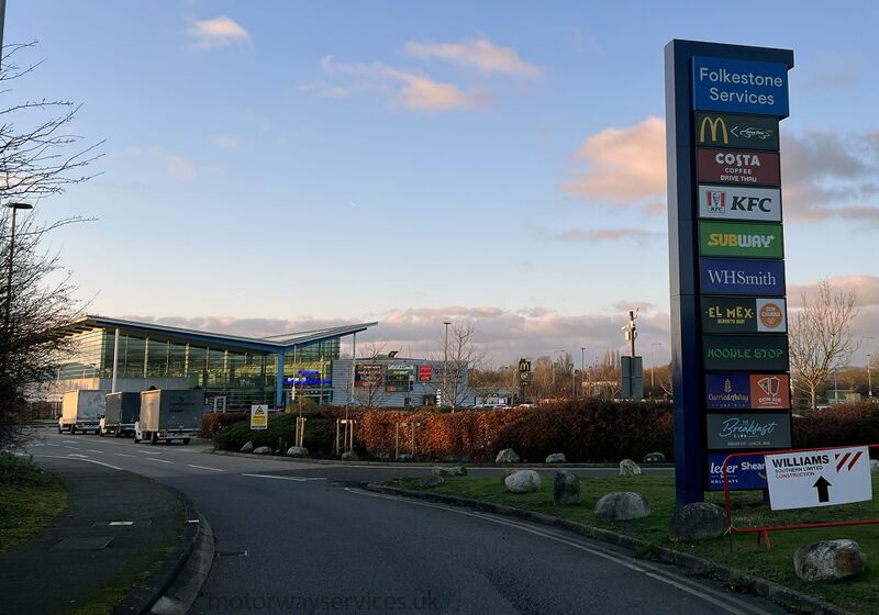 File:Folkestone totem 2025.jpg