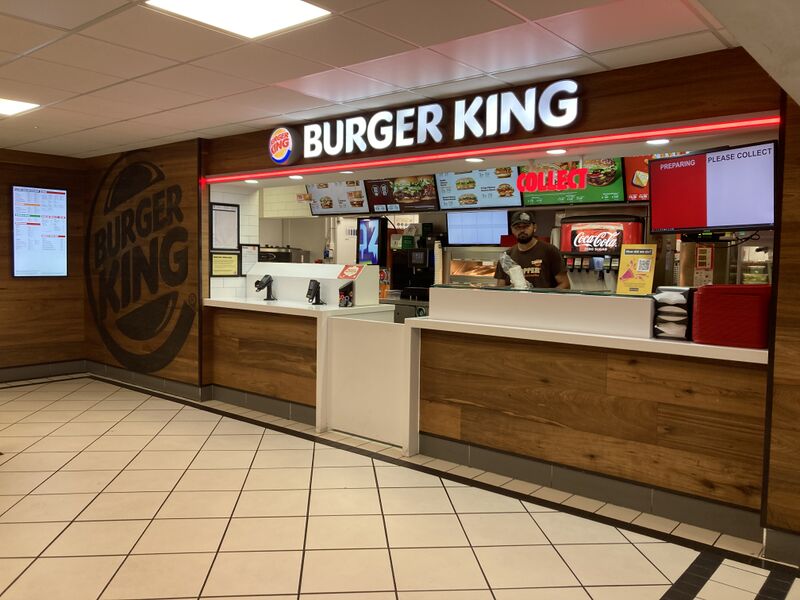 File:Burger King Membury West 2022.jpg
