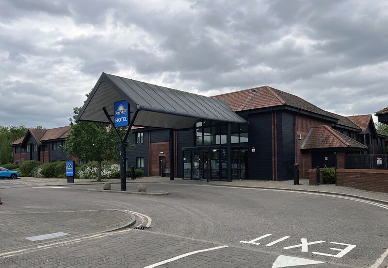 File:Baldock Days Inn 2025.jpg