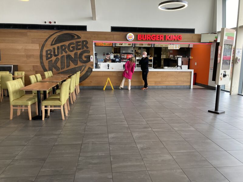 File:Burger King Rivington North 2022.jpg