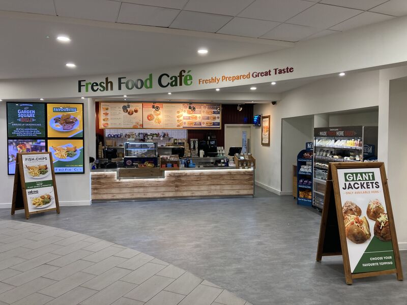 File:Fresh Food Cafe Strensham North 2023.jpg