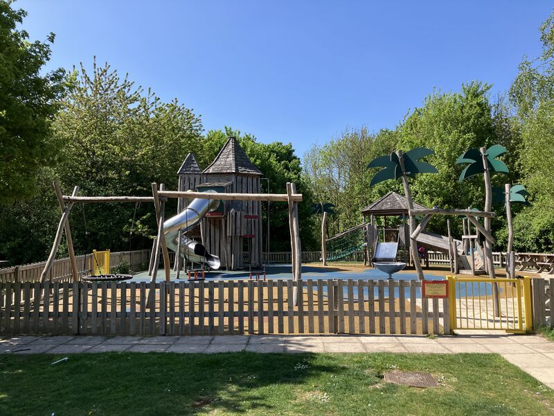 File:Baldock play area 2025.jpg
