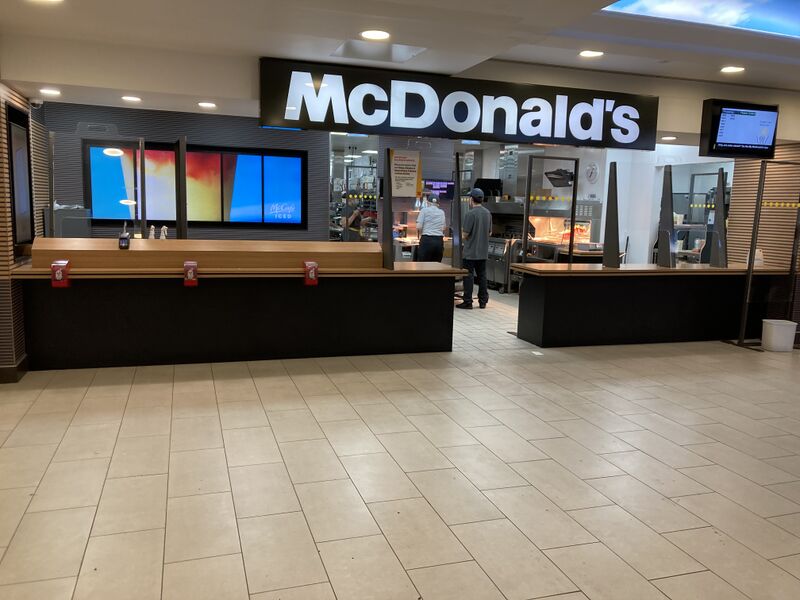 File:McDonalds Clacket Lane West 2021.jpg