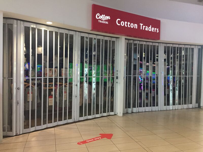 File:Cotton Traders Strensham South 2021.jpg