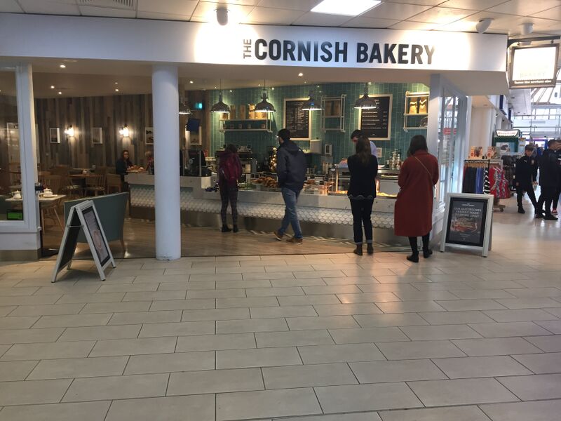 File:Cornish Bakery Strensham North 2020.jpg