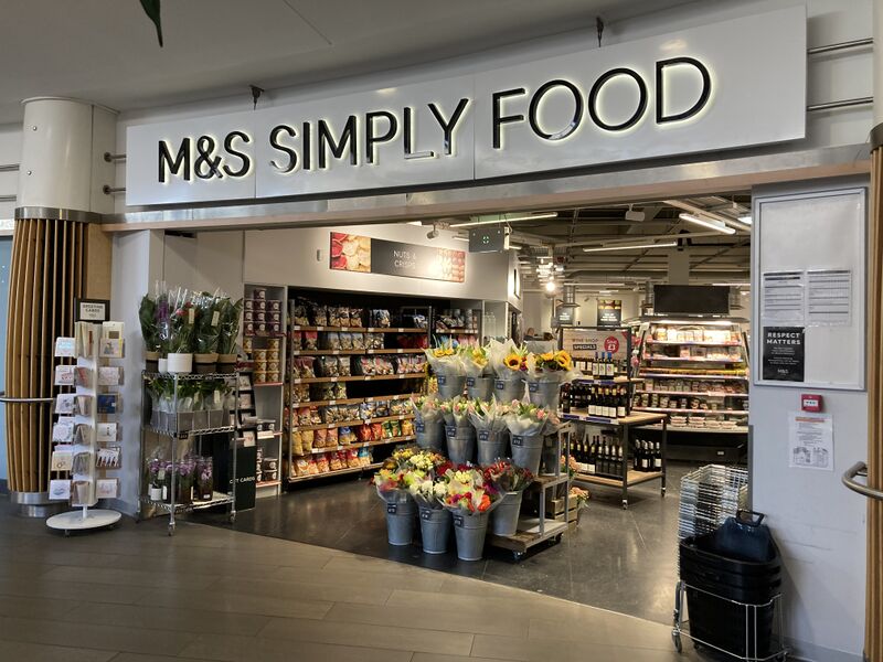 File:M&S Simply Food Cambridge 2023.jpg