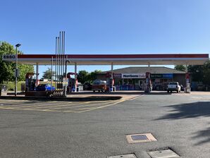 Whiddon Down services