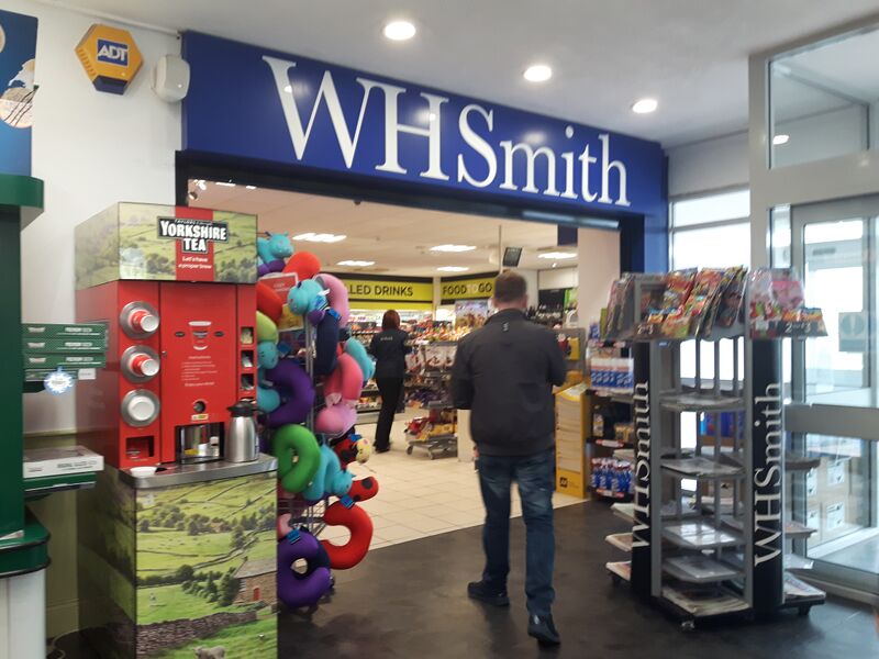 File:WHSmith Travel Store EB.jpg