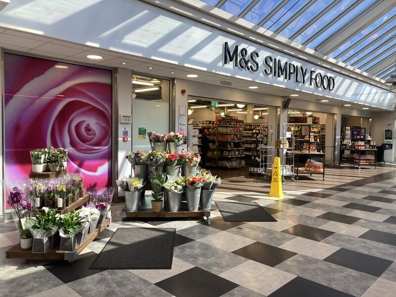 File:M&S Simply Food Leigh Delamere West 2023.jpg