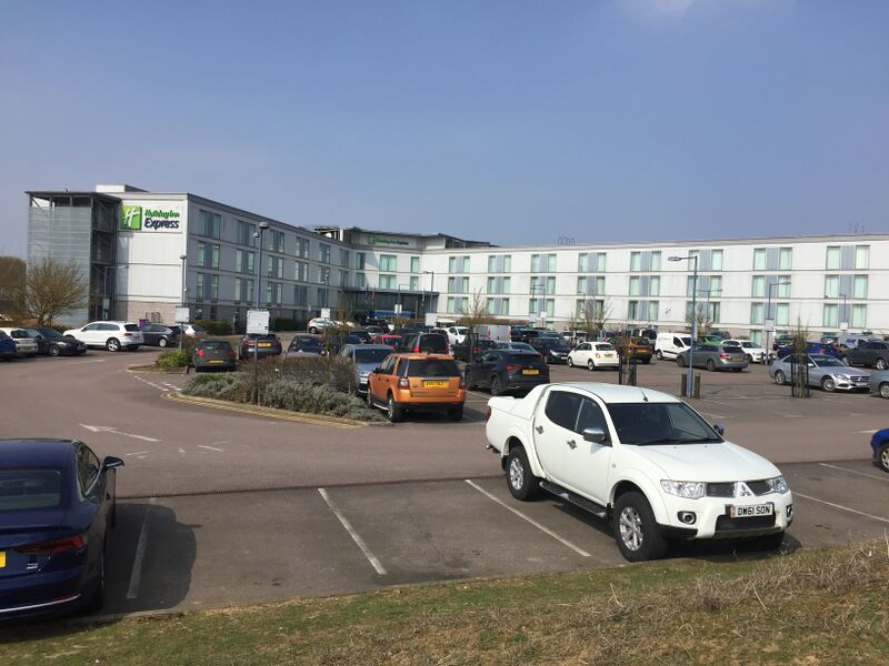 File:Holiday Inn Stansted 2019.jpg