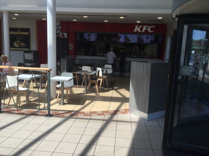 File:DaB KFC 2018.jpg