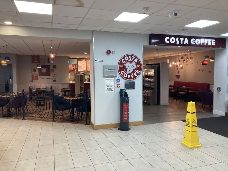 File:Costa Coffee Hamilton 2022.jpg