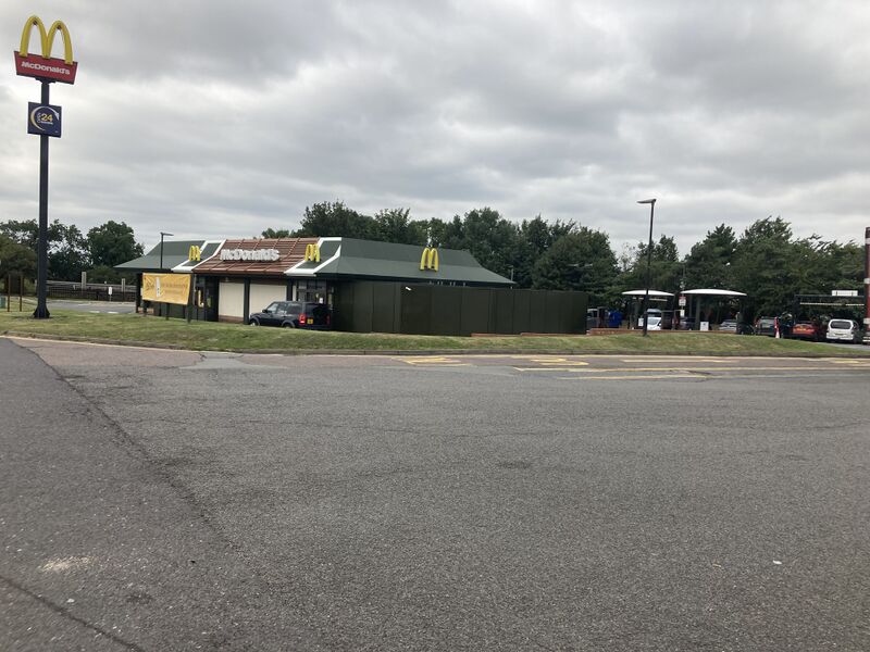 File:McDonalds Rothwell 2021.jpg