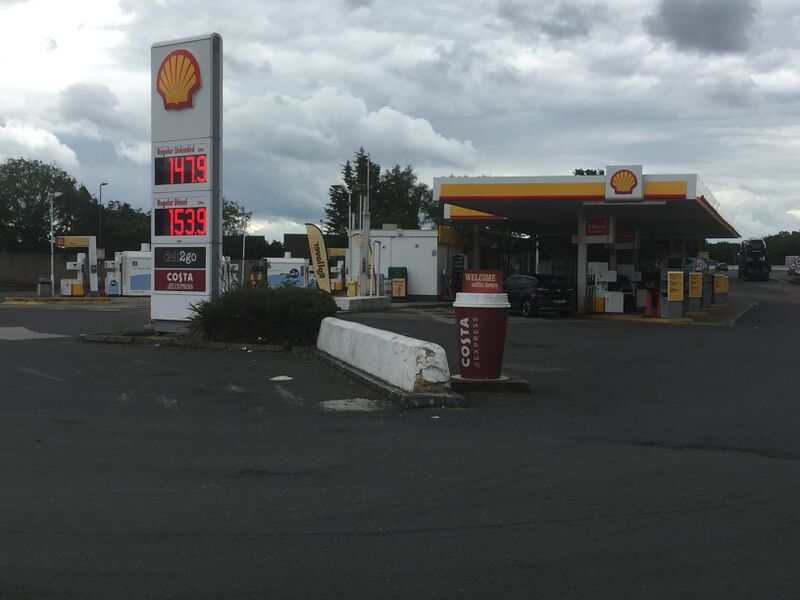 File:Shell Newport Pagnell South 2019.jpg
